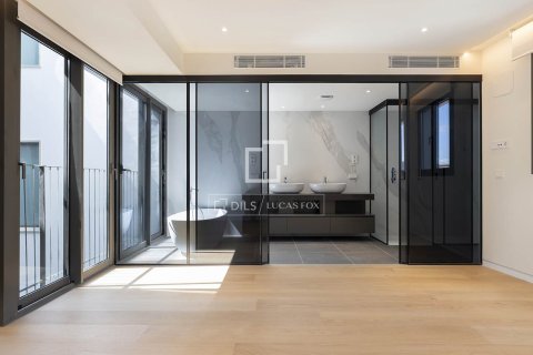 Penthouse w Barcelona, Hiszpania 3 sypialnie, 368 mkw. nr 164639 – zdjęcie 19