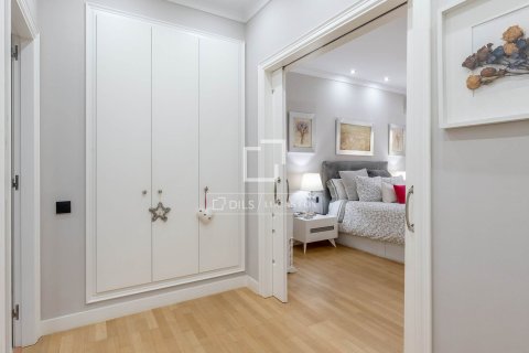 Villa for sale in Teia, Barcelona, Spain 4 bedrooms, 533 sq.m. No. 164636 - photo 28