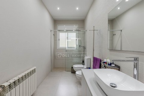 Villa for sale in Teia, Barcelona, Spain 4 bedrooms, 533 sq.m. No. 164636 - photo 25