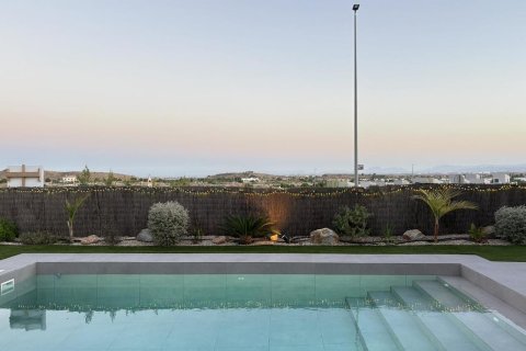 Villa till salu i Murcia, Spanien 2 sovrum, 127 kvm. Nr. 164917 - foto 2