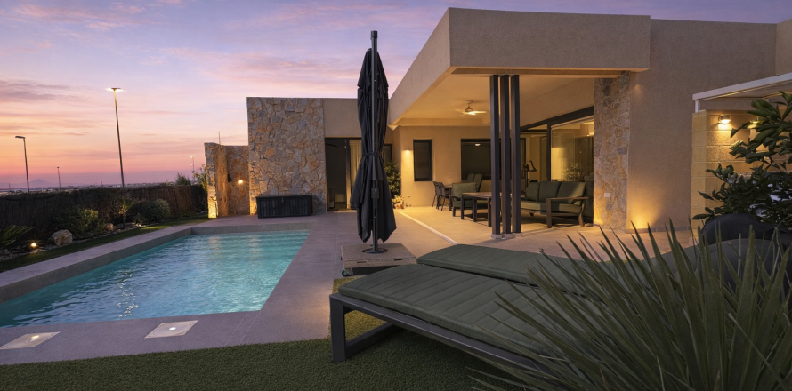 Villa i Murcia, Spanien 2 sovrum, 127 kvm. Nr. 164917