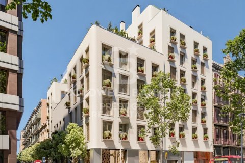 Wohnung zum Verkauf in Barcelona, Spanien 3 Schlafzimmer, 150 m2 Nr. 159198 - Foto 2