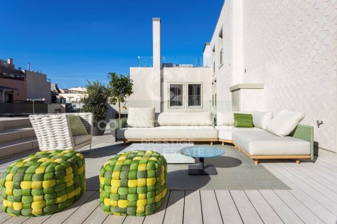 Apartment for sale in Barcelona, Spain 3 bedrooms, 150 sq.m. No. 159198 - photo 13