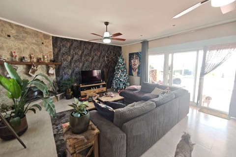 Villa pārdošanā Sax, Alicante, Spānijā 3 istabas, 170 m2 Nr. 142804 - attēls 17