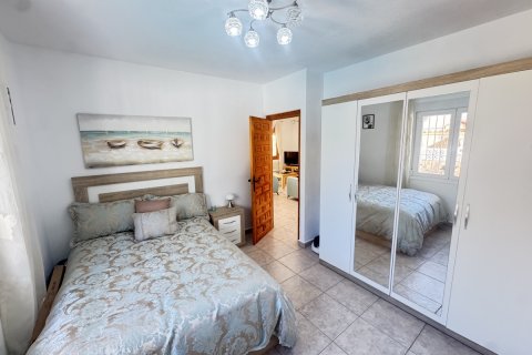 Villa à vendre à Villamartin, Alicante, Espagne, 3 chambres, 150 m2 No. 142803 - photo 24