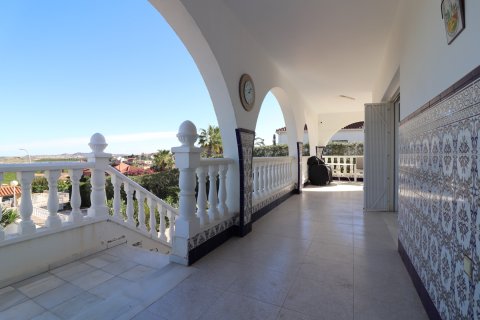 Продажа виллы в Альгорфа, Аликанте, Испания 4 спальни, 215м2 №148400 - фото 30