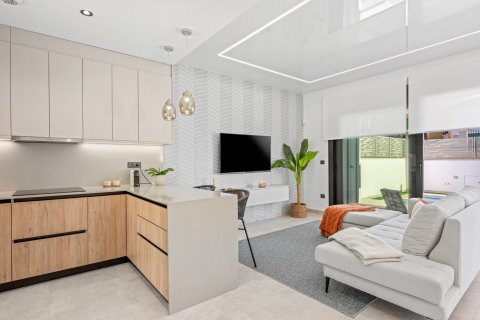 Villa en venta en Alicante, España 3 dormitorios, 116 m2 No. 148402 - foto 2