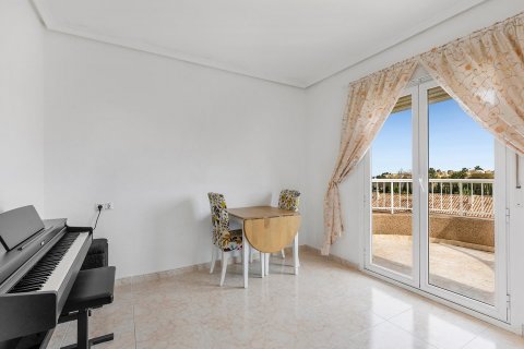 Huvila myytävänä Los Balcones, Alicante, Espanja, 5 makuuhuonetta, 131 m2 No. 116051 - kuva 27