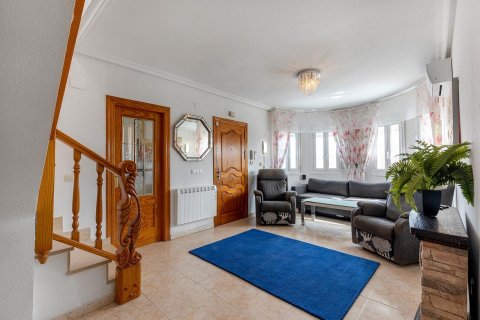 Huvila myytävänä Los Balcones, Alicante, Espanja, 5 makuuhuonetta, 131 m2 No. 116051 - kuva 14