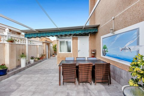 Huvila myytävänä Los Balcones, Alicante, Espanja, 5 makuuhuonetta, 131 m2 No. 116051 - kuva 8