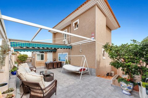 Huvila myytävänä Los Balcones, Alicante, Espanja, 5 makuuhuonetta, 131 m2 No. 116051 - kuva 6