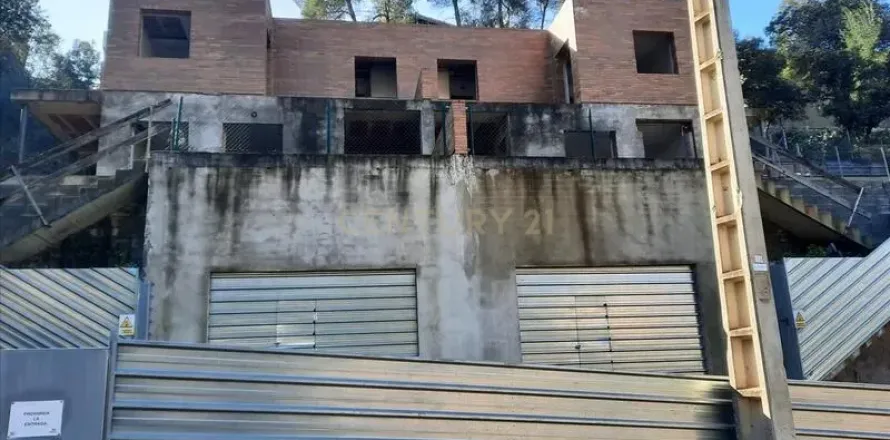 House in Castellar Del Valles, Barcelona, Spain 1 bedroom, 214 sq.m. No. 186559
