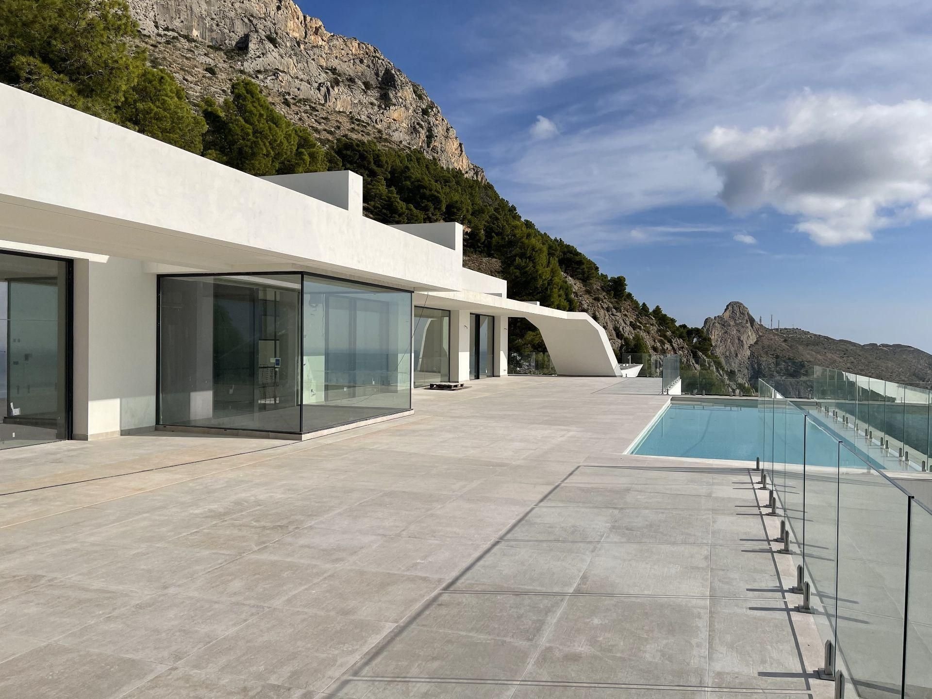 Villa a Altea, Alicante, Spagna 6 camere da letto, 860 mq. N° 95583