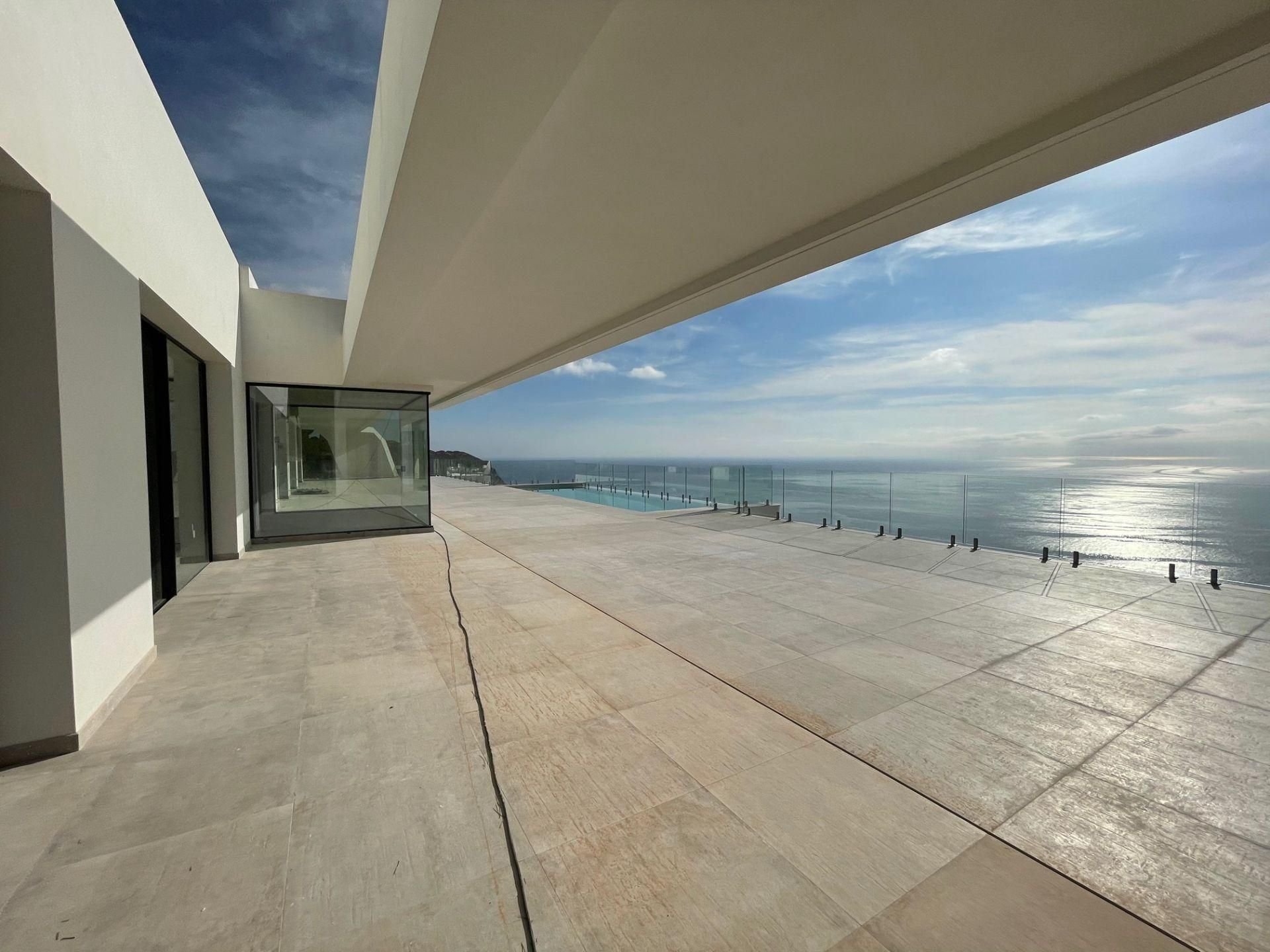 Villa a Altea, Alicante, Spagna 6 camere da letto, 860 mq. N° 95583