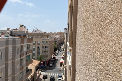 Продажа квартиры в Торревьеха, Аликанте, Испания 2 спальни, 57м2 №193008 - фото 23