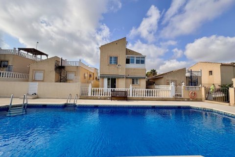 House for sale in Torrevieja, Alicante, Spain 4 bedrooms, 127 sq.m. No. 193006 - photo 15