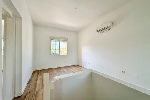 House for sale in Torrevieja, Alicante, Spain 4 bedrooms, 127 sq.m. No. 193006 - photo 9