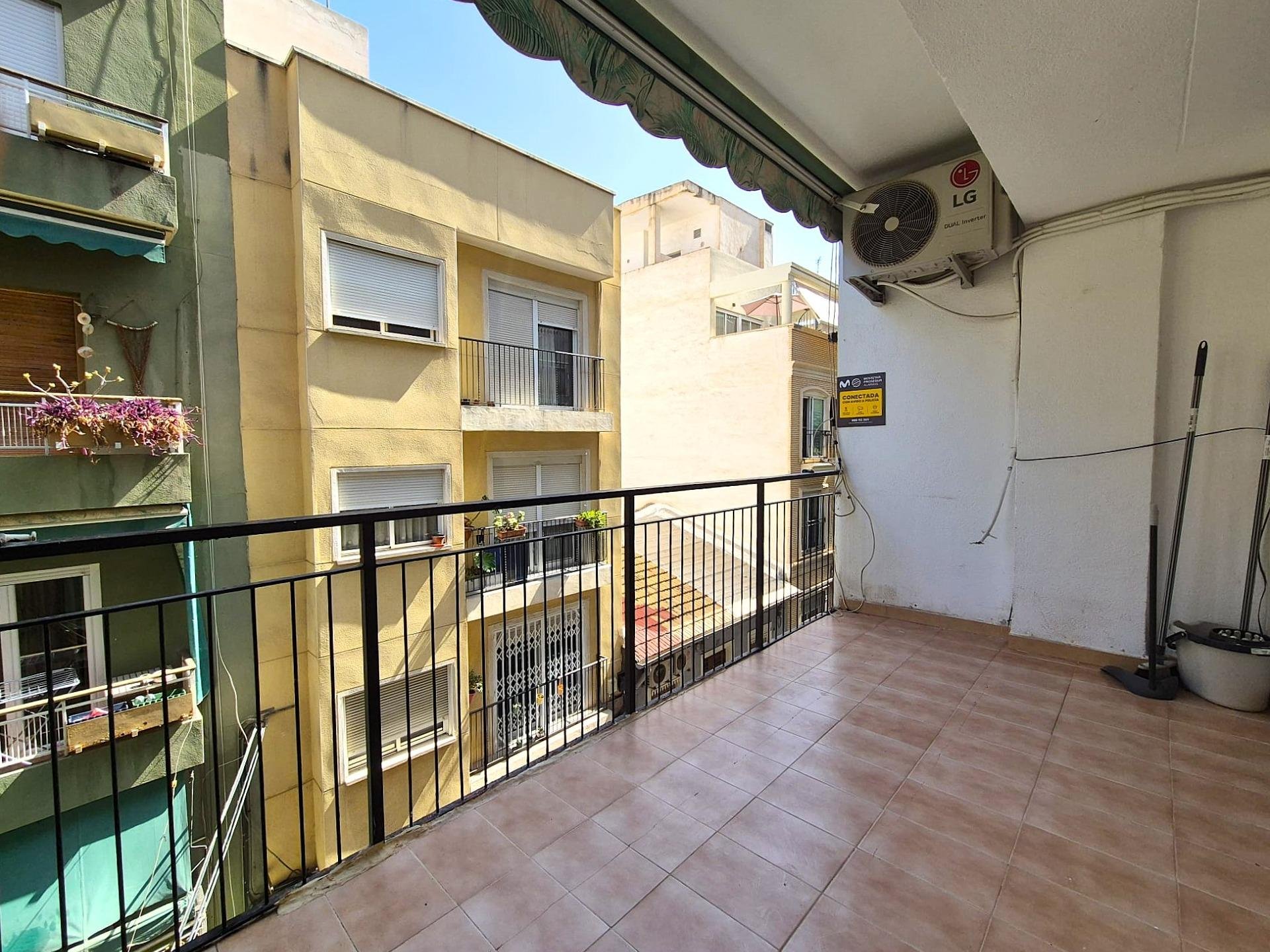 Appartamento a Campoamor, Alicante, Spagna 1 camera da letto, 81 mq. N° 193010