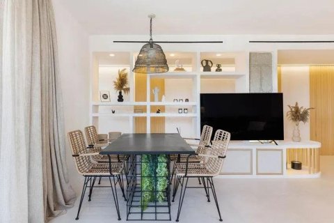 Apartment for sale in Alicante, Spain 3 bedrooms, 110 sq.m. No. 193607 - photo 14