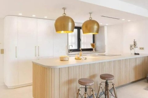 Apartment for sale in Alicante, Spain 3 bedrooms, 110 sq.m. No. 193607 - photo 5