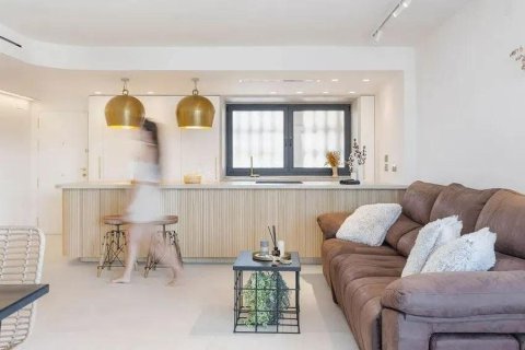 Apartment for sale in Alicante, Spain 3 bedrooms, 110 sq.m. No. 193607 - photo 6
