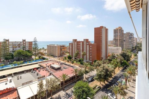 Apartment for sale in Alicante, Spain 4 bedrooms, 140 sq.m. No. 193608 - photo 3