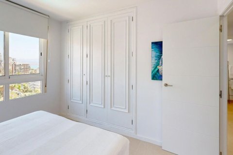 Apartment for sale in Alicante, Spain 4 bedrooms, 140 sq.m. No. 193608 - photo 17