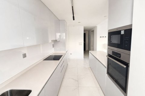 Apartment for sale in Alicante, Spain 4 bedrooms, 165 sq.m. No. 193606 - photo 3