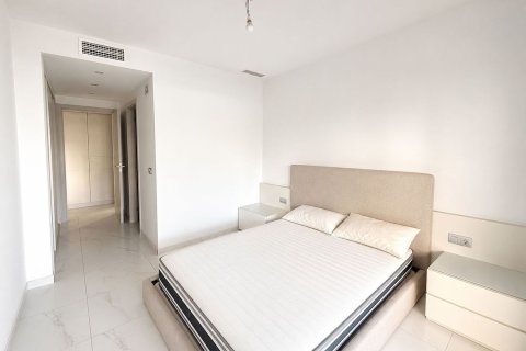 Apartment for sale in Alicante, Spain 4 bedrooms, 165 sq.m. No. 193606 - photo 9