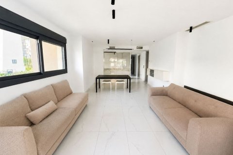 Apartment for sale in Alicante, Spain 4 bedrooms, 165 sq.m. No. 193606 - photo 29