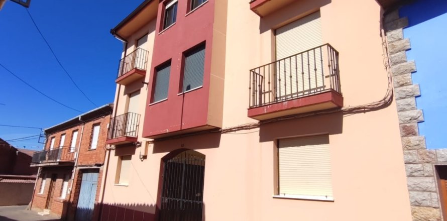Wohnung in Leon, Spanien 3 Schlafzimmer, 93 m2 Nr. 185635