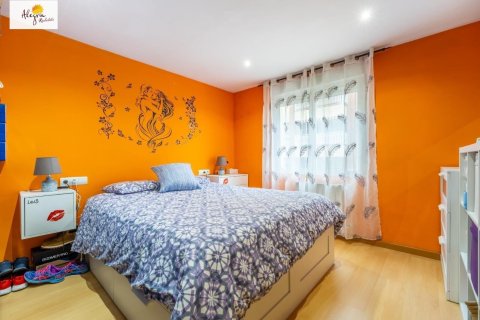 Huoneisto myytävänä Alicante, Espanja, 3 makuuhuonetta, 88 m2 No. 165799 - kuva 7
