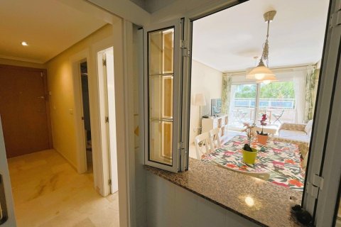 Lägenhet till salu i Dehesa De Campoamor, Alicante, Spanien 2 sovrum, 75 kvm. Nr. 181151 - foto 8