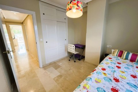 Lägenhet till salu i Dehesa De Campoamor, Alicante, Spanien 2 sovrum, 75 kvm. Nr. 181151 - foto 18
