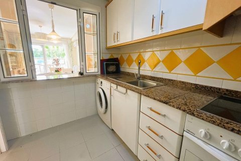 Lägenhet till salu i Dehesa De Campoamor, Alicante, Spanien 2 sovrum, 75 kvm. Nr. 181151 - foto 11