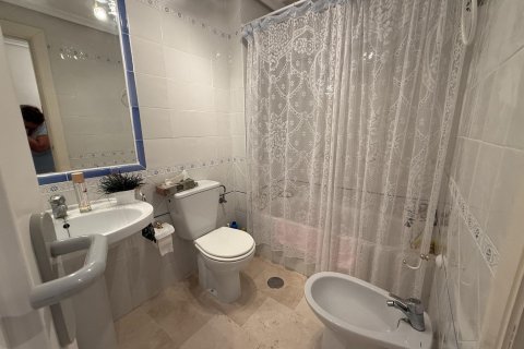 Huoneisto myytävänä Dehesa De Campoamor, Alicante, Espanja, 2 makuuhuonetta, 82 m2 No. 181152 - kuva 10