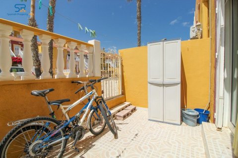 Paritalo myytävänä La Regia, Alicante, Espanja, 2 makuuhuonetta, 74 m2 No. 181149 - kuva 11