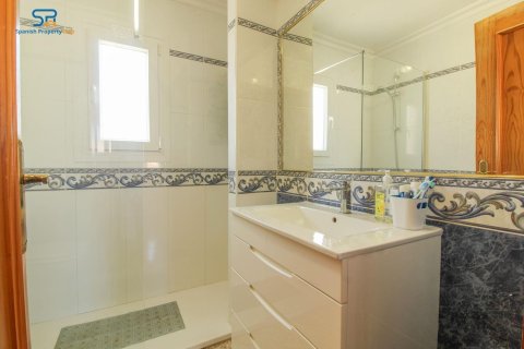 Paritalo myytävänä La Regia, Alicante, Espanja, 2 makuuhuonetta, 74 m2 No. 181149 - kuva 16