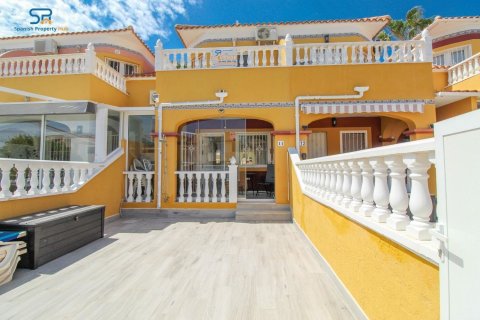Paritalo myytävänä La Regia, Alicante, Espanja, 2 makuuhuonetta, 74 m2 No. 181149 - kuva 2