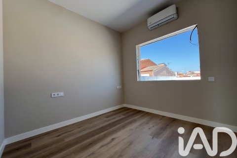 Dúplex en venta en Sabadell, Barcelona, España 3 dormitorios, 123 m2 No. 172112 - foto 26