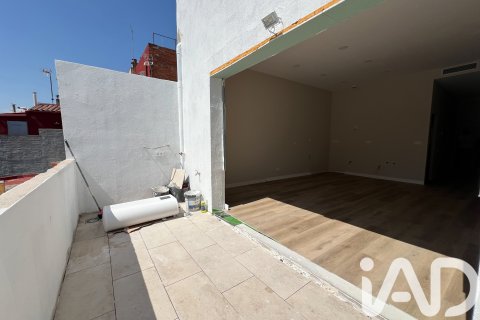 Dúplex en venta en Sabadell, Barcelona, España 3 dormitorios, 123 m2 No. 172112 - foto 10