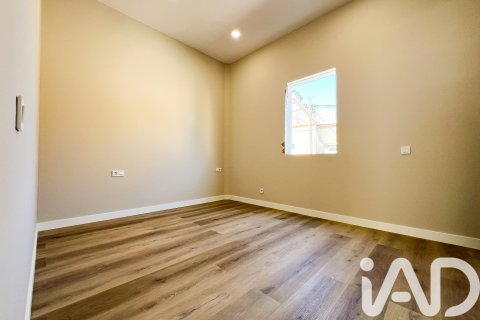 Dúplex en venta en Sabadell, Barcelona, España 3 dormitorios, 123 m2 No. 172112 - foto 15