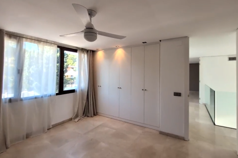 Villa à vendre à Godella, Valencia, Espagne, 5 chambres,  No. 148803 - photo 28