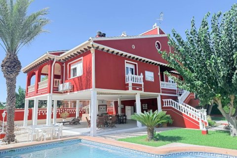 Villa en venta Dehesa De Campoamor, Alicante, España 5 dormitorios, 280 m2 No. 138005 - foto 2