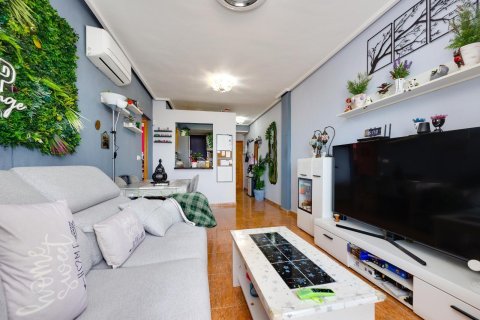 Apartament w Torrevieja, Alicante, Hiszpania 2 sypialnie, 65 mkw. nr 161067 – zdjęcie 18