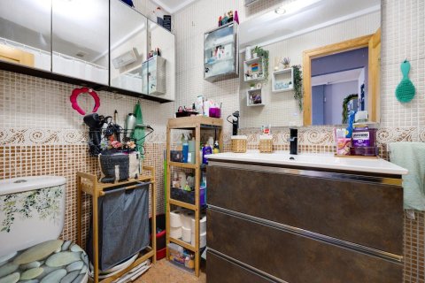 Apartament w Torrevieja, Alicante, Hiszpania 2 sypialnie, 65 mkw. nr 161067 – zdjęcie 19