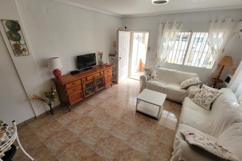 Townhouse zum Verkauf in Torre de la Horadada, Alicante, Spanien 4 Schlafzimmer, 90 m2 Nr. 161068 - Foto 3