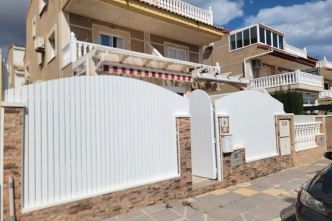 Townhouse in Torre de la Horadada, Alicante, Spanien 4 Schlafzimmer, 90 m2 Nr. 161068