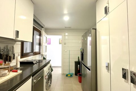 Huoneisto myytävänä Torrevieja, Alicante, Espanja, 3 makuuhuonetta, 93 m2 No. 146429 - kuva 27