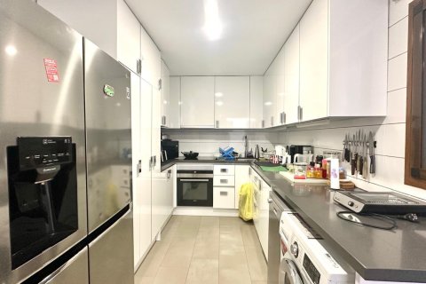 Huoneisto myytävänä Torrevieja, Alicante, Espanja, 3 makuuhuonetta, 93 m2 No. 146429 - kuva 29